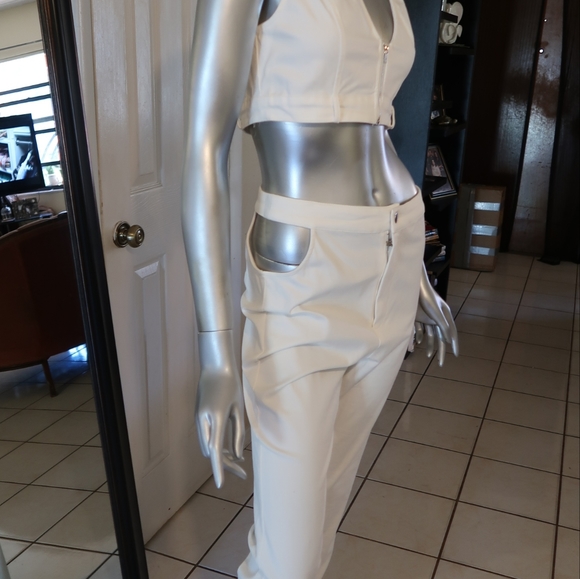 Pant Set - Picture 2 of 7